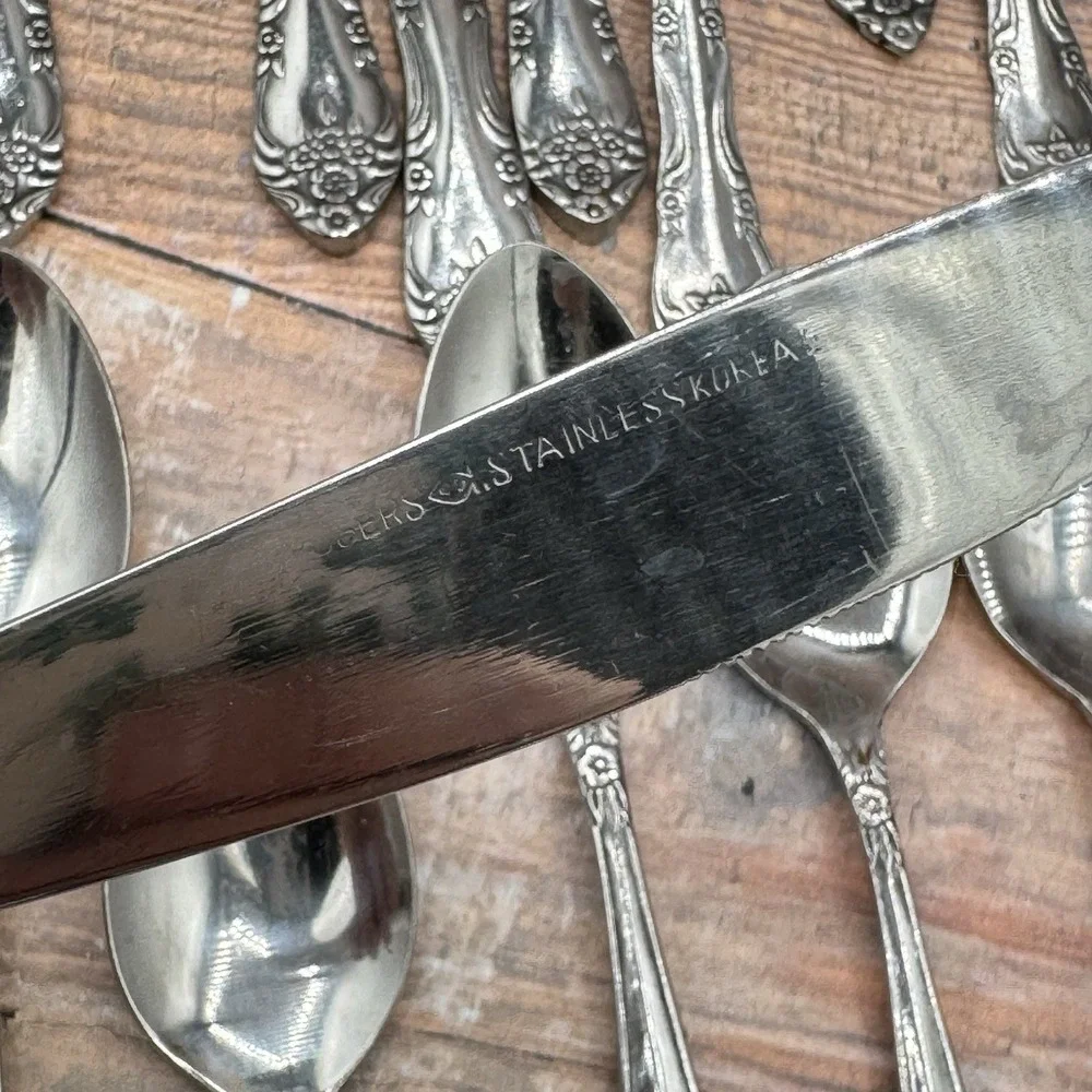 Rogers Dream Rose Dinner Stainless Flatware Set 28pc Knives Spoons Forks Vintage